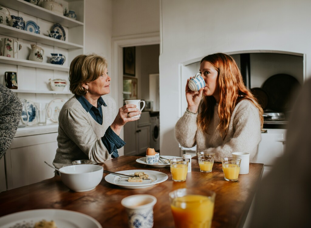 how-do-you-handle-toxic-grandparents?-experts-weigh-in