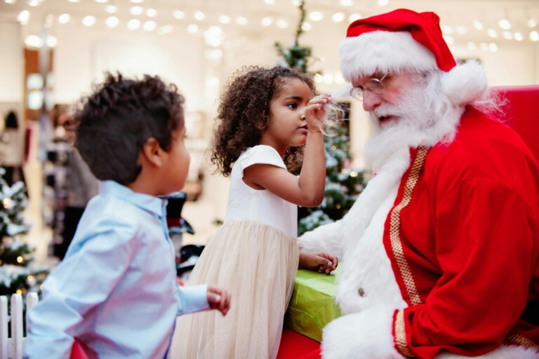 when-do-kids-stop-believing-in-santa?-insights-from-real-moms-&-experts